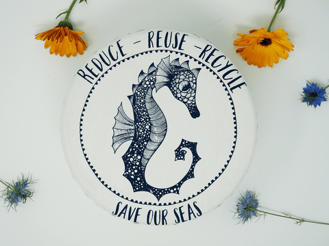 Medium Bowl Cover - Seahorse